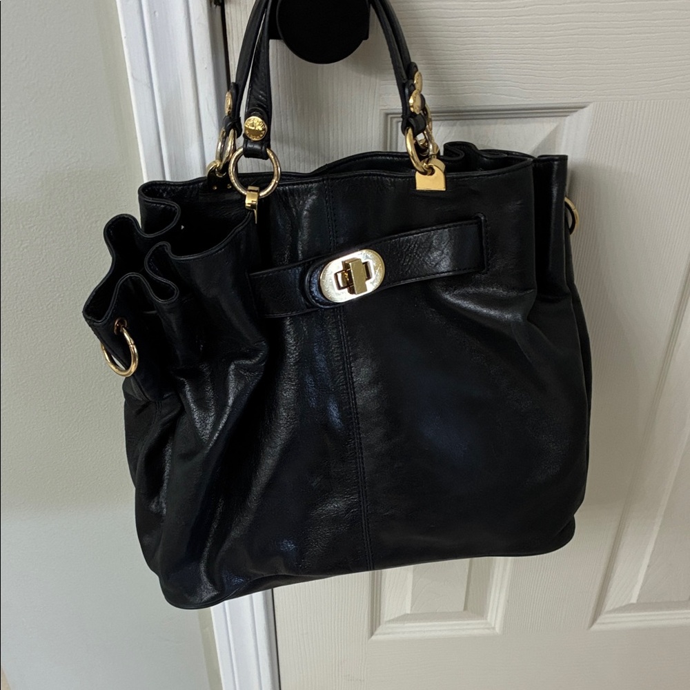 Badgley Mischa  Elegant Black Leather Tote Bag